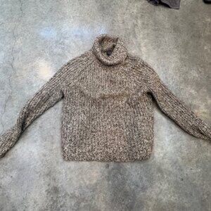 Turtle neck sweater